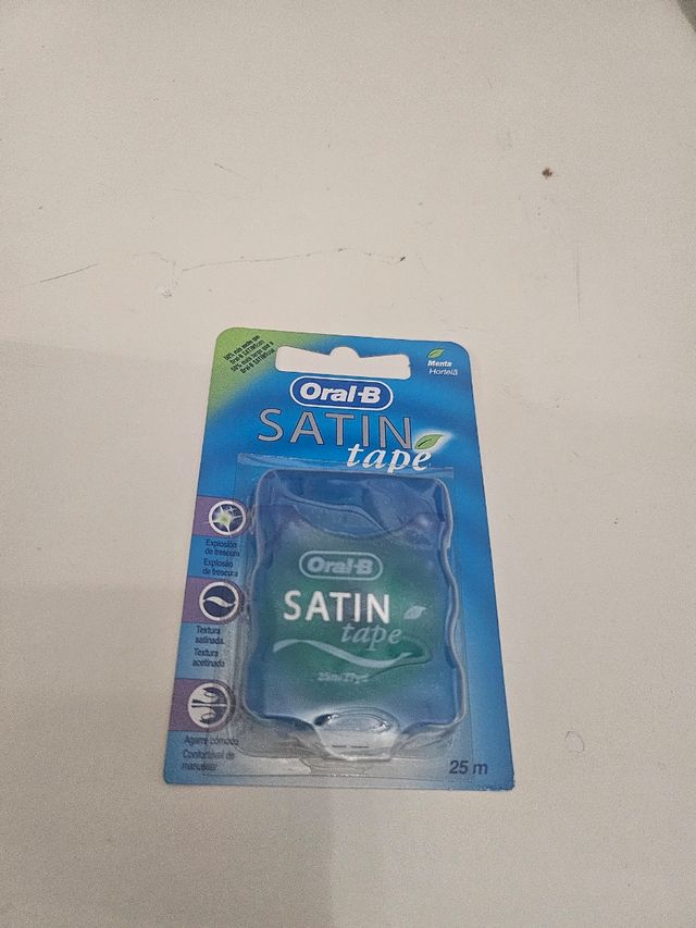 Hilo Dental Oral-B Satin Tape - 25m