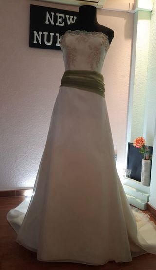 Vestido novia, talla 44.