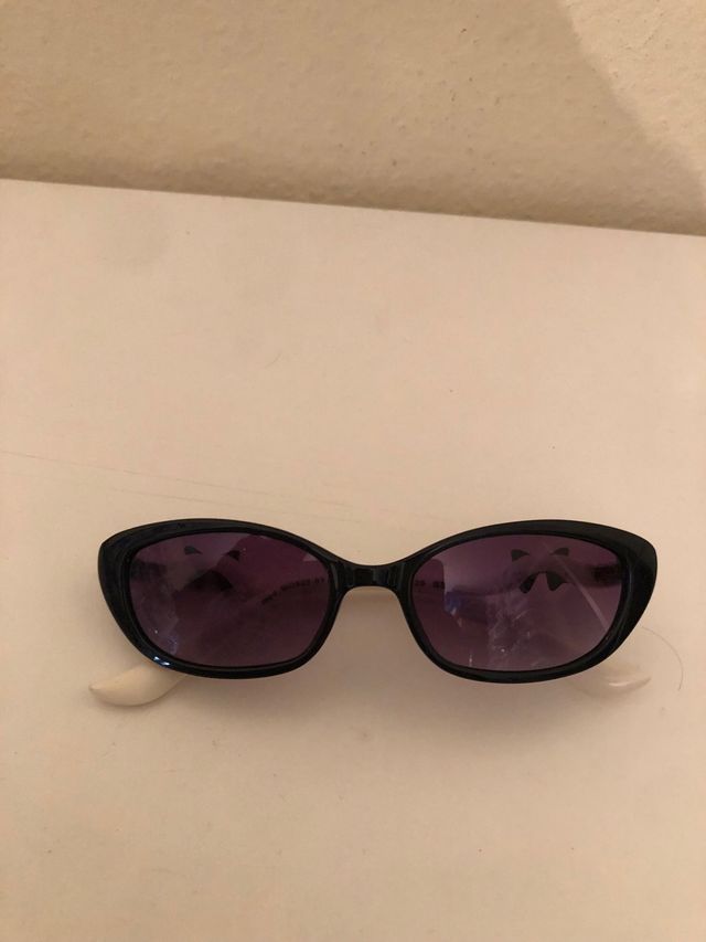 MOSCHINO- gafas sol MO628-01