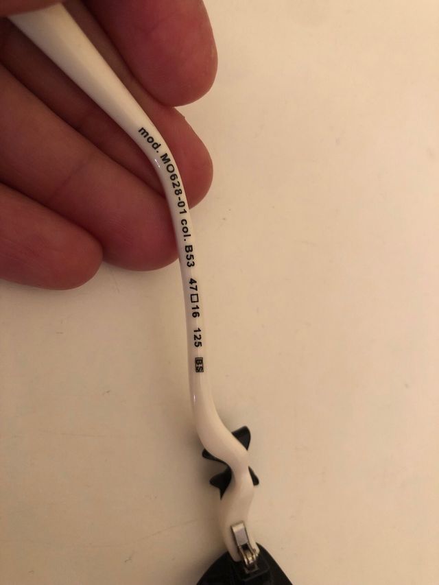 MOSCHINO- gafas sol MO628-01