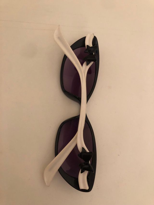 MOSCHINO- gafas sol MO628-01