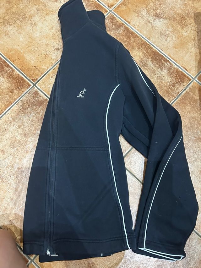 tuta sportiva Kanguru nera tg 50. donna