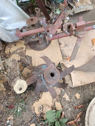 Arado y fresa para volpino