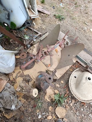 Arado y fresa para volpino