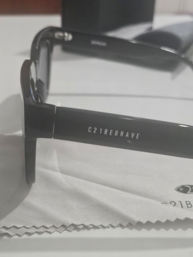 Gafas sol negras - estilo moderno