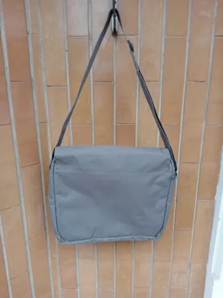 Borsa porta tablet.