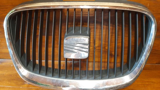 Rejilla frontal Seat Ibiza