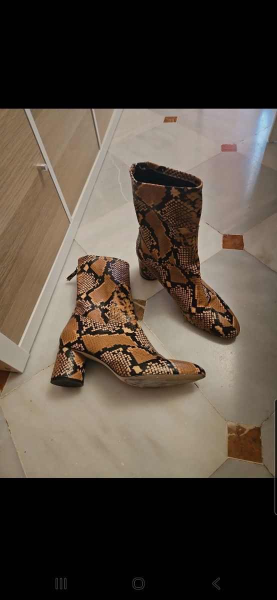 Calzado Botas De Serpiente Zara Botas Zara Serpiente Marrón De