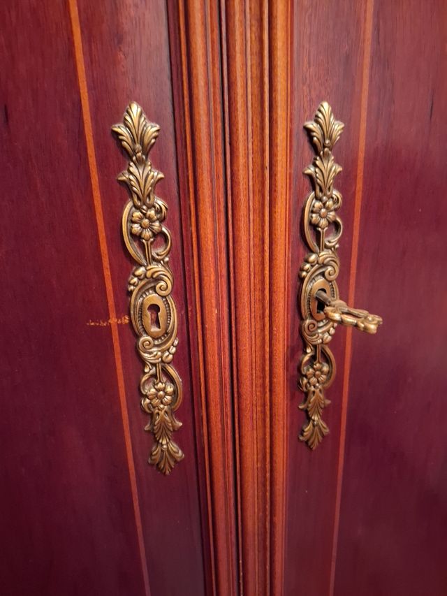 Dormitorio clásico madera maciza 6 piezas