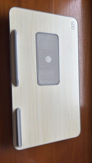 Mesa portátil XGEAR con ventilador