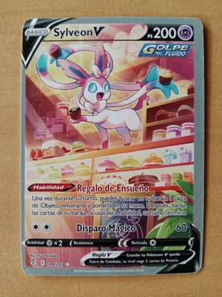 Sylveon V - 184/203 Pokémon