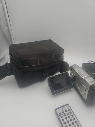 Videocámara JVC MiniDV - Plata