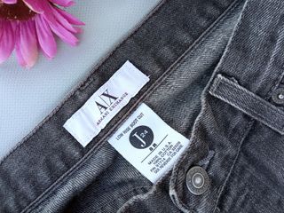 Vaqueros Armani Exchange grises, talla M