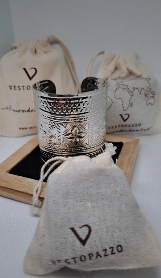 Bracciale rigido argentato regolabile Vestopazzo 