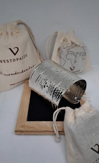 Bracciale rigido argentato regolabile Vestopazzo 