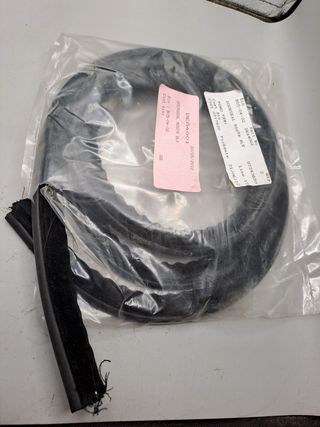 Goma puerta DEA4001 MGA negra