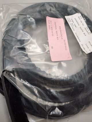 Goma puerta DEA4001 MGA negra