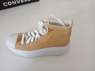 Converse Chuck Taylor beige