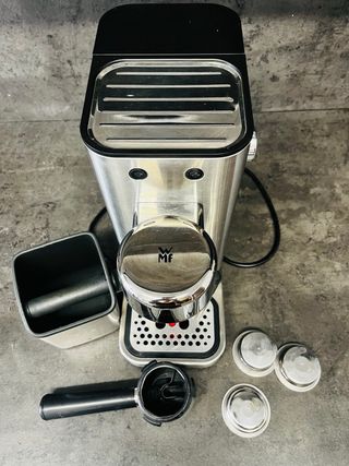Cafetera express WMF Lumero + Cubilete de regalo