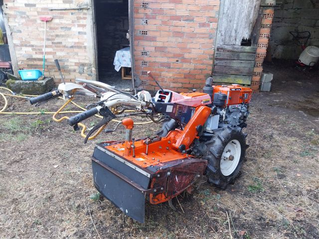 Motocultor Kubota - Agrícola