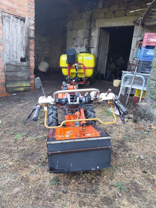 Motocultor Kubota - Agrícola