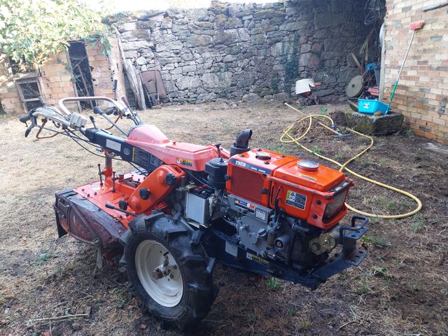 Motocultor Kubota - Agrícola