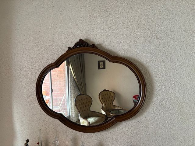 Espejo antiguo de madera