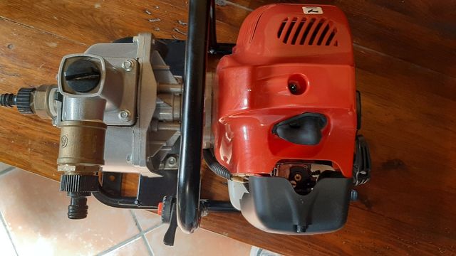 Bomba de agua 4T.Gairebé nova.