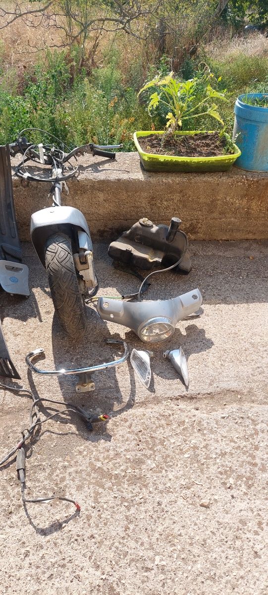 Ricambi Vespa LX 50 4T