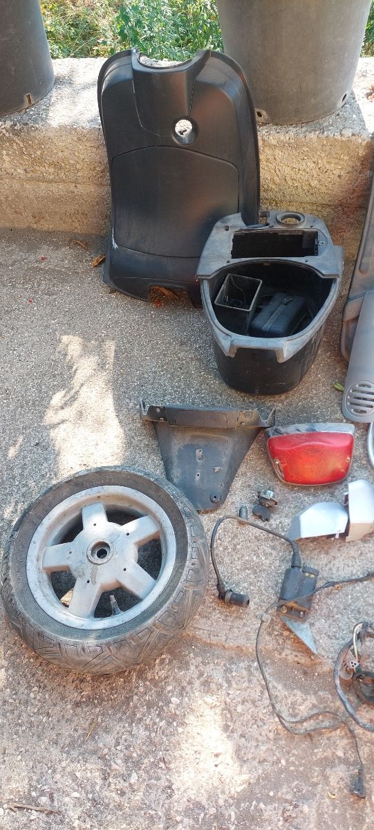 Ricambi Vespa LX 50 4T