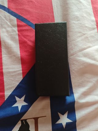 Reloj negro elegante