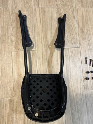 Soporte baúl top case para F900R / XR BMW