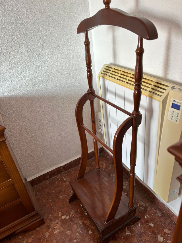 Galán de noche madera maciza