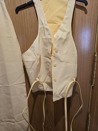 Traje falda amarillo talla S