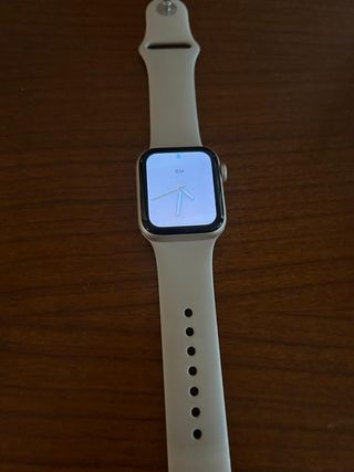 Apple Watch SE 2ª generación - Beige/Oro