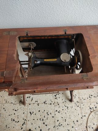 Máquina de coser Hexagon antigua
