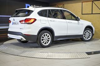 BMW X1   sDrive18dA Business 