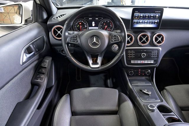 Mercedes Clase A MERCEDES-BENZ  A 180 