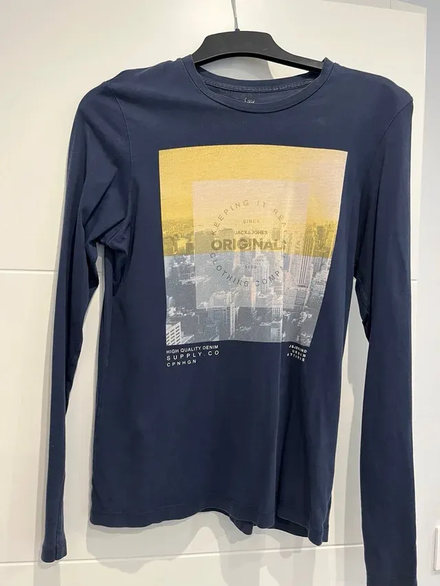 4 Camisetas Levi's Jack & Jones Quicksilver Lois 