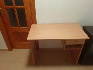 Mesa escritorio madera beige
