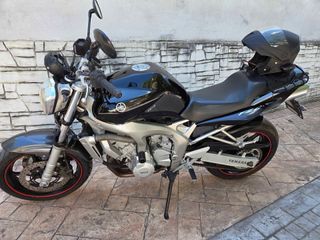 Yamaha FZ6 2004 - Moto