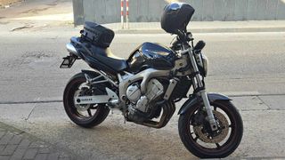 Yamaha FZ6 2004 - Moto