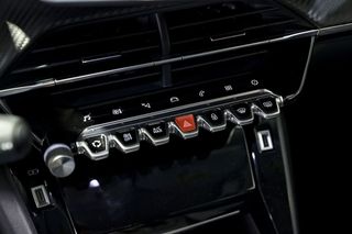 Peugeot 2008   Allure BlueHDI 100 SS BVM6 