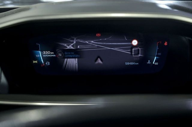 Peugeot 2008   Allure BlueHDI 100 SS BVM6 