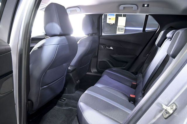 Peugeot 2008   Allure BlueHDI 100 SS BVM6 