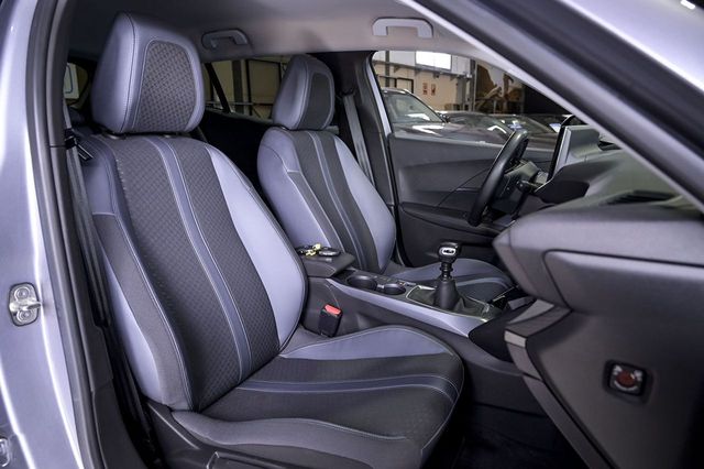 Peugeot 2008   Allure BlueHDI 100 SS BVM6 