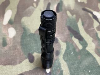 Mini linterna táctica led