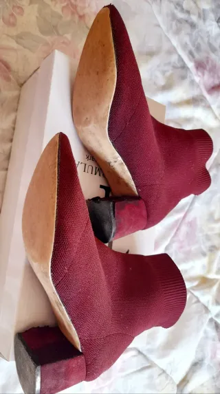 Botines rojos de punto