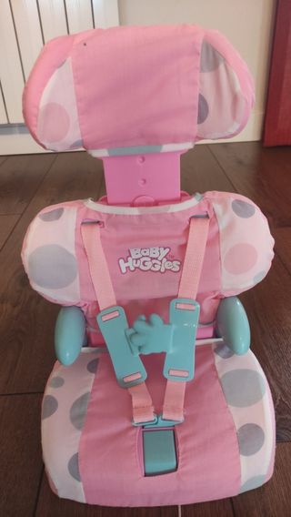 Silla coche muñecas Baby Huggles