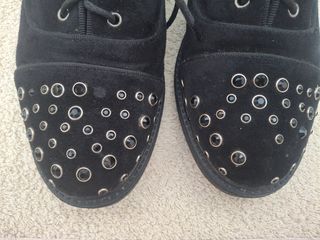 Zapatos negros con tachuelas - N 38